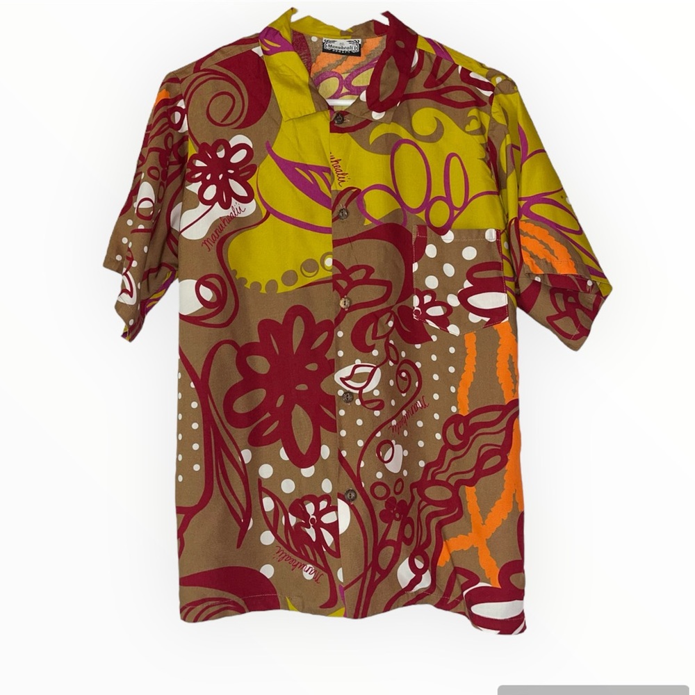 Men’s Hawaiian Manuheali'i button down shirt size Medium